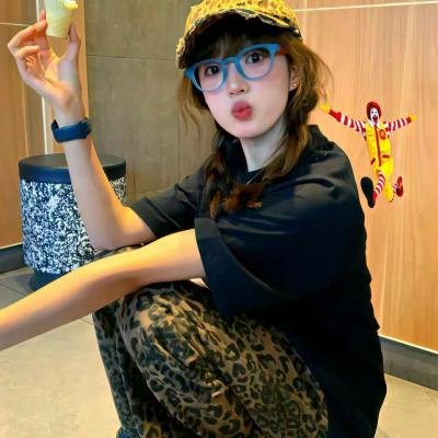 家族死敌把我宠成京城小祖宗